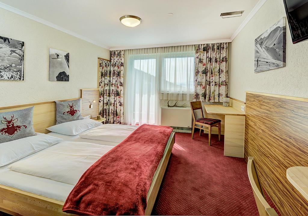 Doppelzimmer Superior mit Balkon